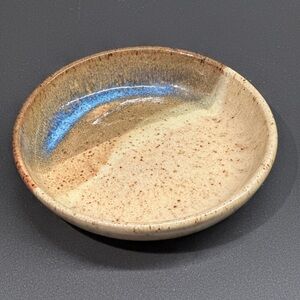 Ceramic trinket bowl - hand crafted
